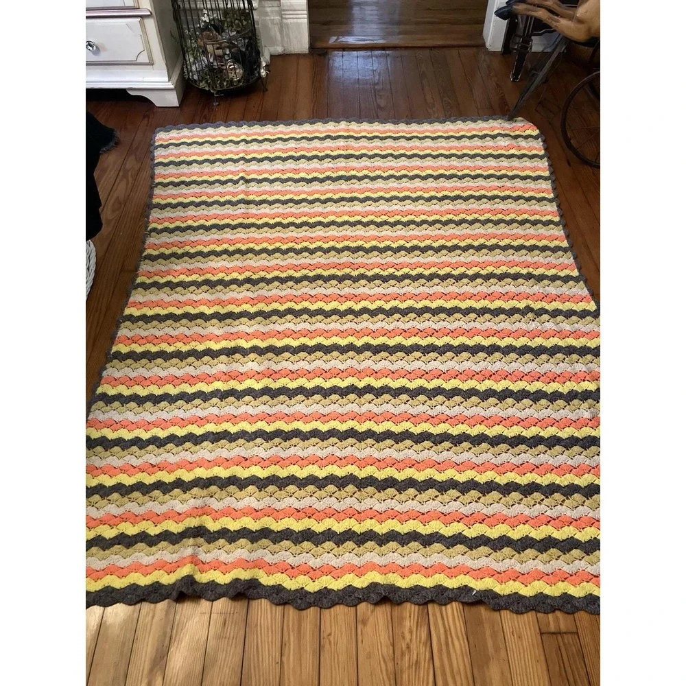 Vintage Afghan Blanket Crochet Shell Grannycore‎ 70s Gold 90x60 Large Whimsigoth